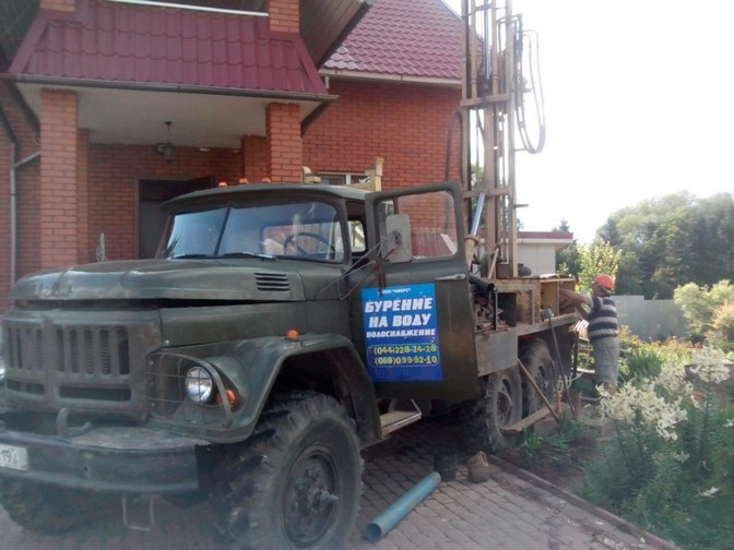 Буровая машина